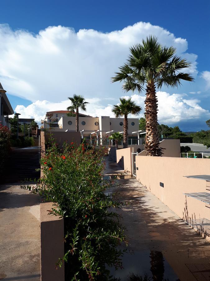 Les Parasols D'Argens Roquebrune-sur-Argens Buitenkant foto